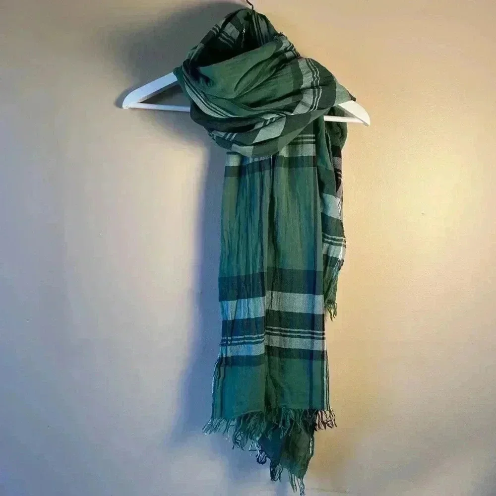 J. Crew Women’s Scarf Oversized lightweight Green Black Plaid Long Wide Scarf - Picture 4 of 8